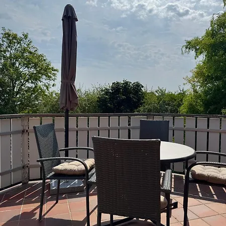 Smutje Mit Balkon *
